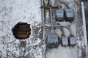 Før var det liv her. Nå står alt stille.